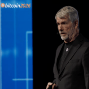 STRC di Strategy ha superato di 10 volte gli acquisti di ogni ETF spot su Bitcoin
