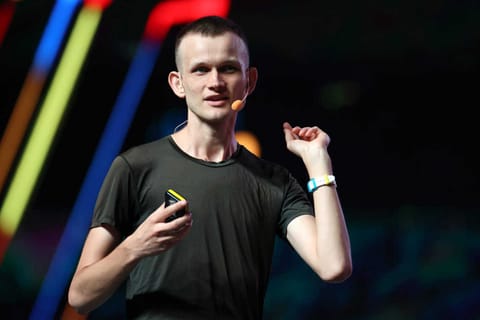 Vitalik Buterin, co-fondatorul Ethereum, transferă 600.000 de dolari în ETH către Coinbase