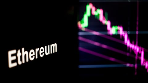 Taxele Ethereum scad odată cu volumul DeFi
