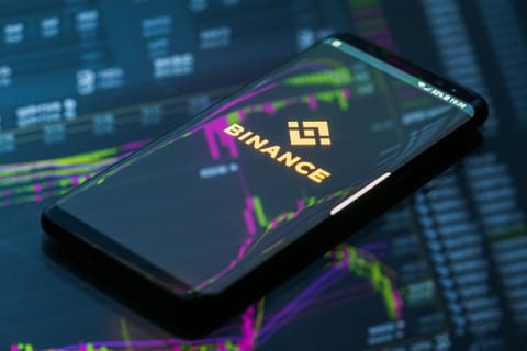 Binance SC depășește ETH în volum | NFT-urile la mare căutare
