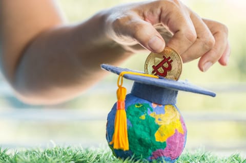 Universitatea Lucian Blaga din Sibiu acceptă plata studiilor în active digitale