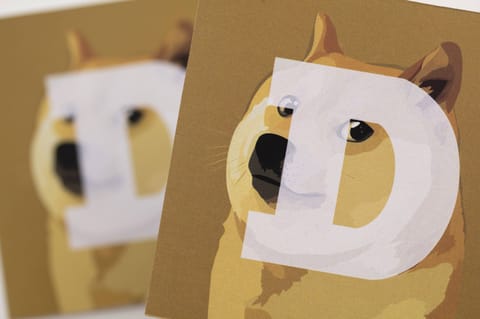 Dogecoin devine a 7-a monedă acceptată pe Coinbase Commerce
