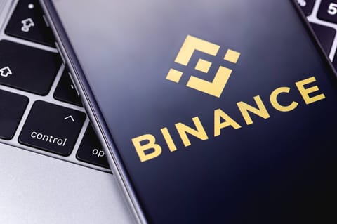 Binance: toți utilizatorii trebuie să trimită verificarea KYC