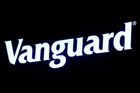 Vanguard weighs access to crypto ETFs, signaling a possible policy shift