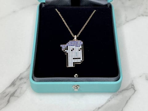 Tiffany & Co. dezvăluie pandantive CryptoPunk de 51.000 de dolari