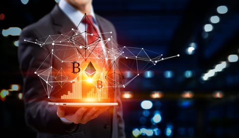 HODL: Bitcoin și Ethereum au performanțe mai bune decât indicii