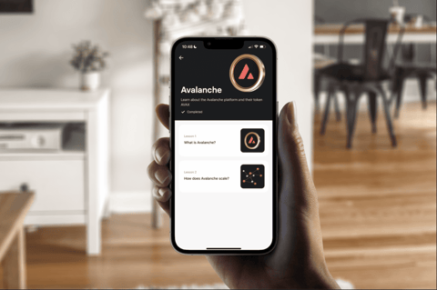 Revolut aduce un al cincilea curs cripto ”Learn & Earn”  împreună cu platforma Avalanche