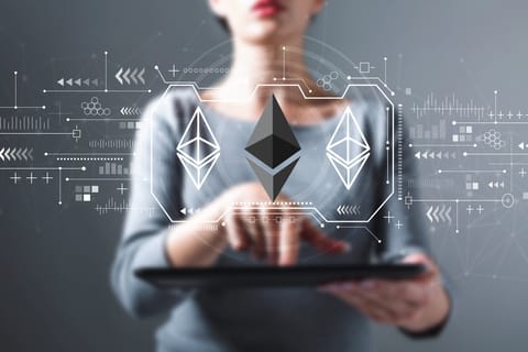 NFT: Pisicile congestionează rețeaua Ethereum. Mila Kunis - Stoner Cats vândut în 35 de minute
