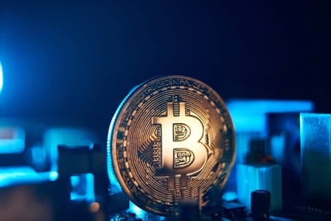 Bitcoin: Traderii cumpără dip-ul după ce respingerea ETF-ului VanEck a cauzat o scădere la $62,000