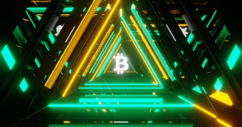 Scăderea Bitcoin seamănă cu cea din Octombrie 2017. Analiștii prezic în continuare că prețul BTC va exploda până în 2022