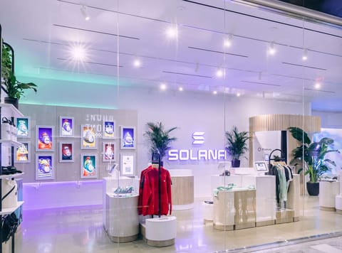 Solana Spaces to shut down physical stores and shift focus to DRiP platform