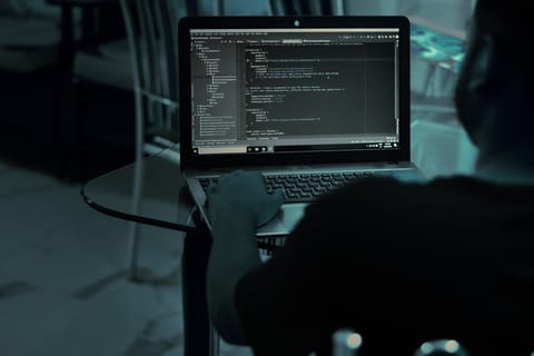 LAPSUS$: Cum niște escroci care căutau să obțină criptomonede au devenit un grup de hackeri redutabil