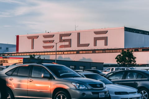 Comunitatea Monero vrea ca Elon Musk să accepte XRM ca plată pentru Tesla