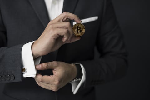 Robert Kiyosaki și alte nume mari susțin Bitcoin: Avem de a face cu bani reali, un refugiu sigur în recesiune