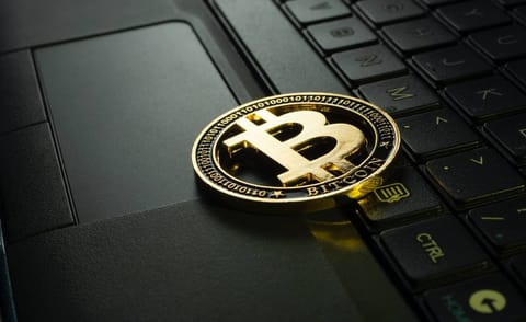Bitcoin: Analiștii avertizează că prețul BTC ar putea să scadă din nou. Vom avea alt dip?