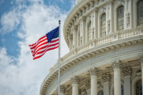 Congresul SUA analizează sfera cripto, C. Hoskinson - invitat la audieri, Singapore promite reglementări rigide