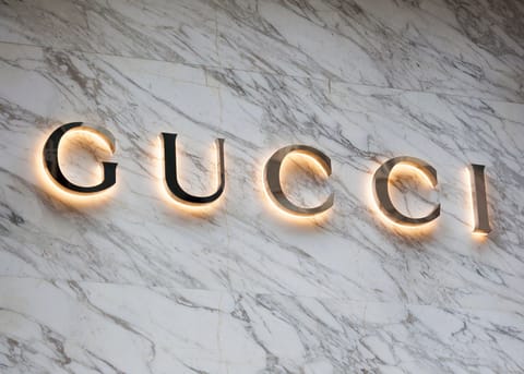 Gucci - primul brand major care acceptă ApeCoin ca metodă de plată