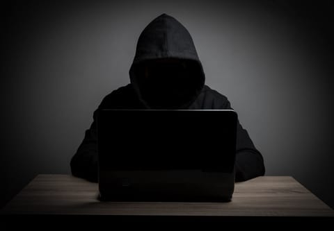 Anonymous acuză BAYC de promovarea numeroaselor subiecte controversate