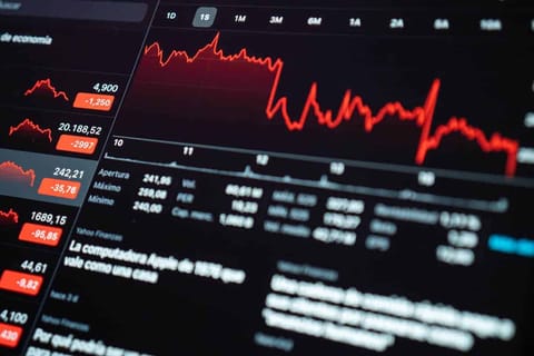Criptomonedele majore suferă o cădere de 20% în urma procesului SEC
