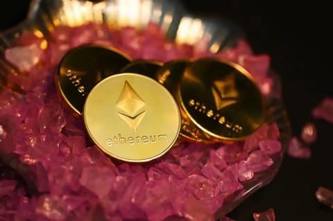 ETF-urile Ethereum atrag 107 milioane de dolari în prima zi, în mijlocul ieșirilor de fonduri Grayscale