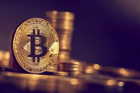 Le bitcoin reste stable au milieu de la peur du marché alors que les investisseurs accumulent lors des baisses