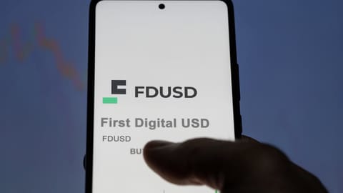 FDUSD pierde paritatea după acuzațiile lui Justin Sun privind insolvența FDT