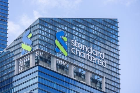 Standard Chartered prezice că BNB ar putea ajunge la $2.775 până în 2028