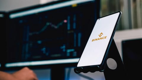 USDC Gains MiCA-Compliance; How This Affects Binance User Accounts