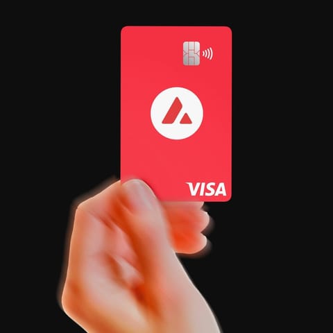 Avalanche (AVAX) lance une carte Visa pour les paiements en crypto