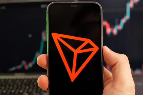 Los ingresos de Tron en octubre superan los $205 millones, el segundo mes más alto en su historia