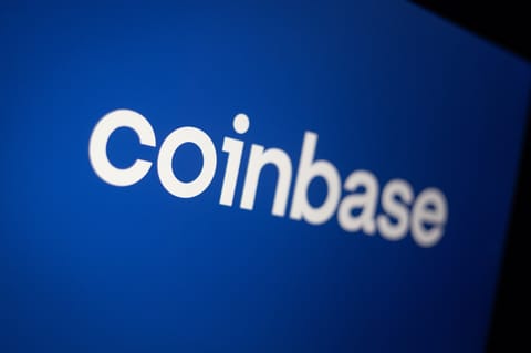 La SEC de EE. UU. acordó desestimar el caso de aplicación ilegal contra Coinbase