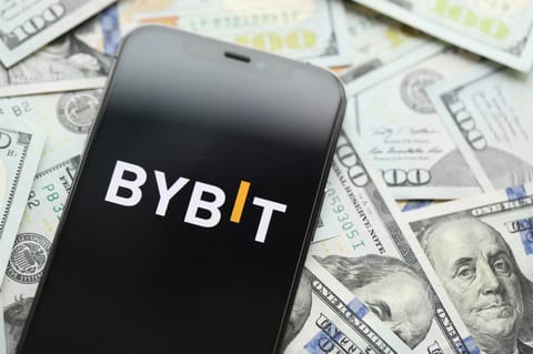 $96.5 millones en ETH transferidos de Binance a Bybit después del hackeo de $1.5 mil millones – Se anuncia programa de recompensas