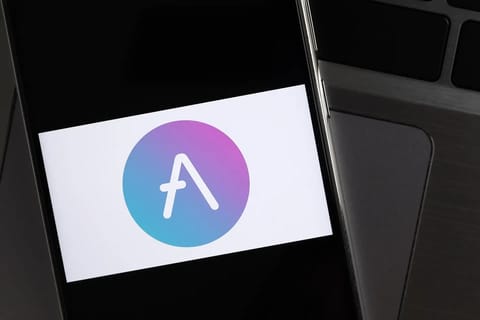 El precio de AAVE sube un 5% hoy, mientras Aave alcanza un nuevo ATH en prestatarios semanales