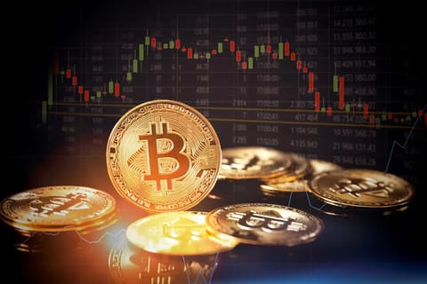Bitcoin chute à $112 000 , au milieu de plus de $1,5 milliard  de liquidations crypto le 22 septembre