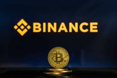Binance dépasse les $100 trillions en volume de commerce historique