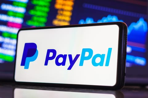 PayPal permite conturilor business din SUA să tranzacționeze crypto