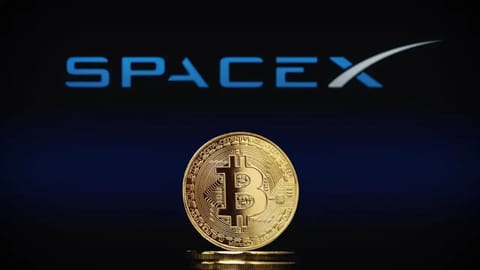 La SpaceX di Elon Musk ha trasferito oltre $94 milioni in Bitcoin a un nuovo portafoglio